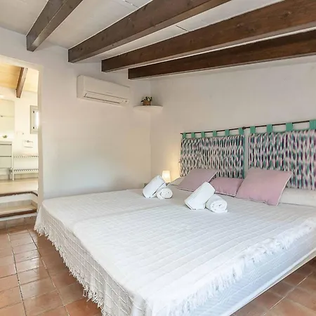 Llobera Villa *